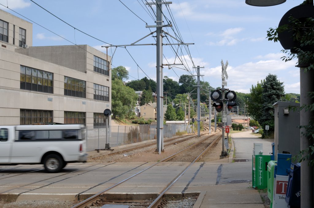 2005: Rockwood Avenue Crossing