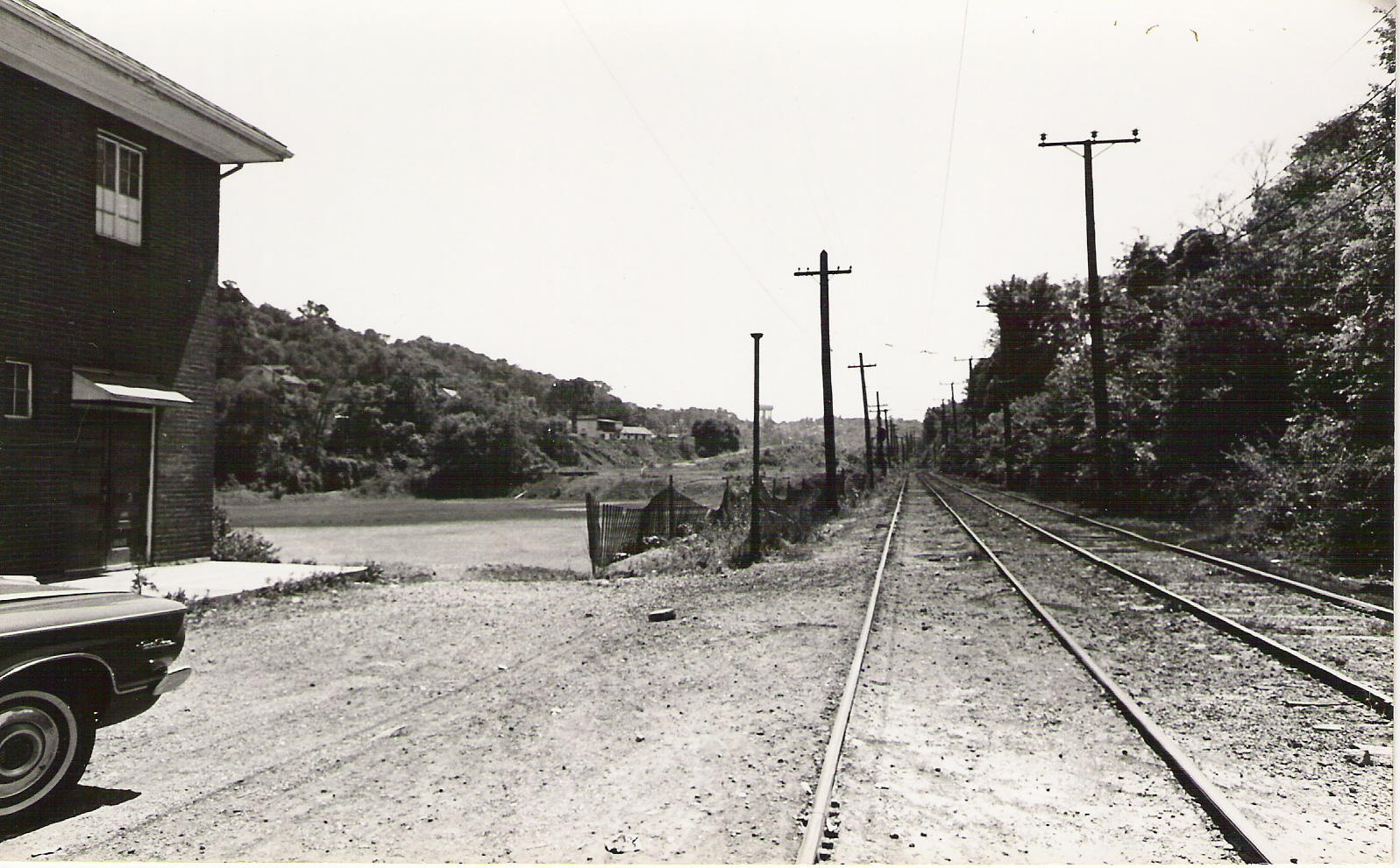 1965: Killarney Avenue Crossing
